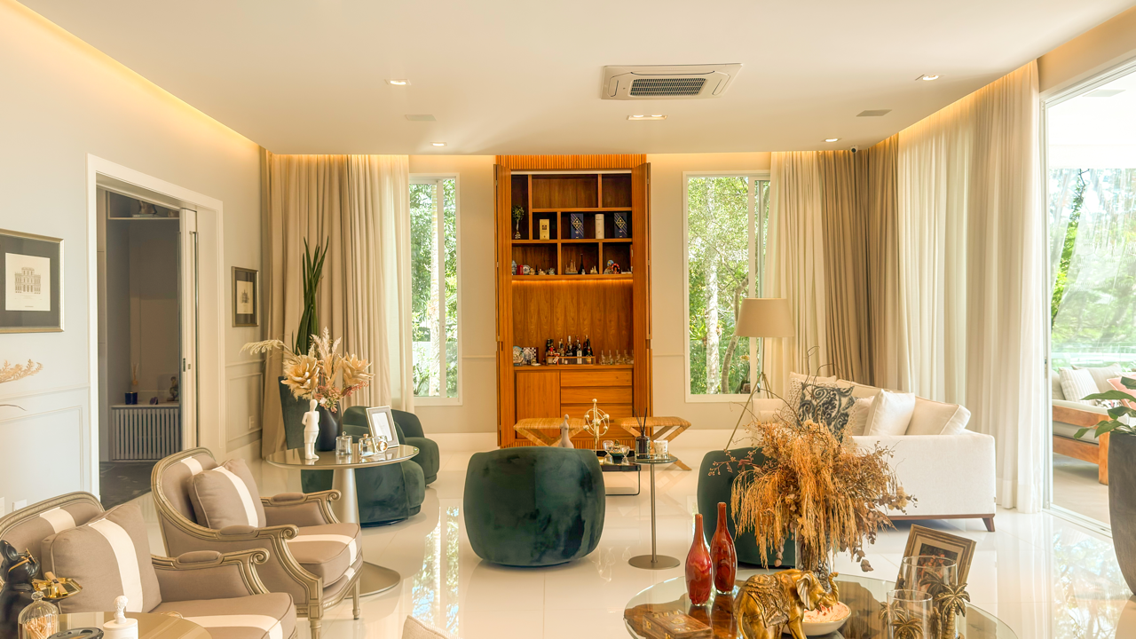 CASA EM DOIS TERRENOS DE ESQUINA COM VISTA NO TAMBORÉ 10