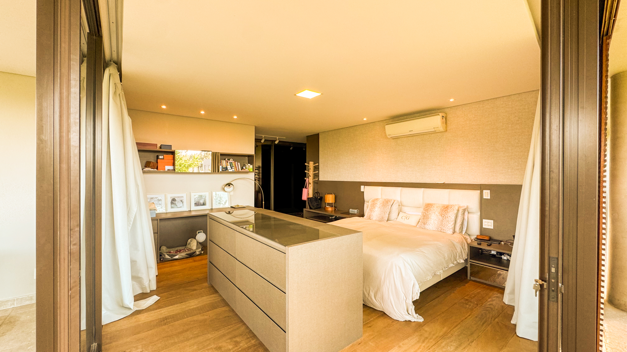 ROOFTOP COM VISTA PARA A RESERVA EM UMA CASA DE ESQUINA NO TAMBORÉ 11