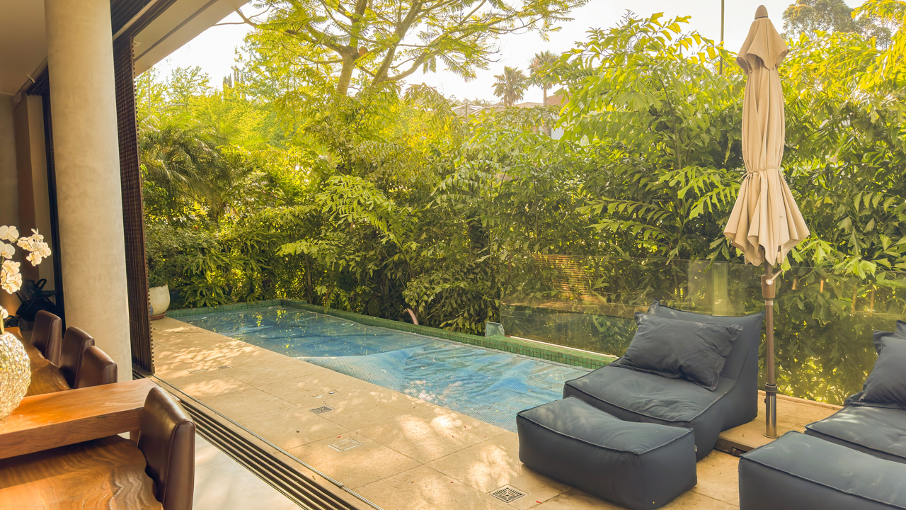 ROOFTOP COM VISTA PARA A RESERVA EM UMA CASA DE ESQUINA NO TAMBORÉ 11