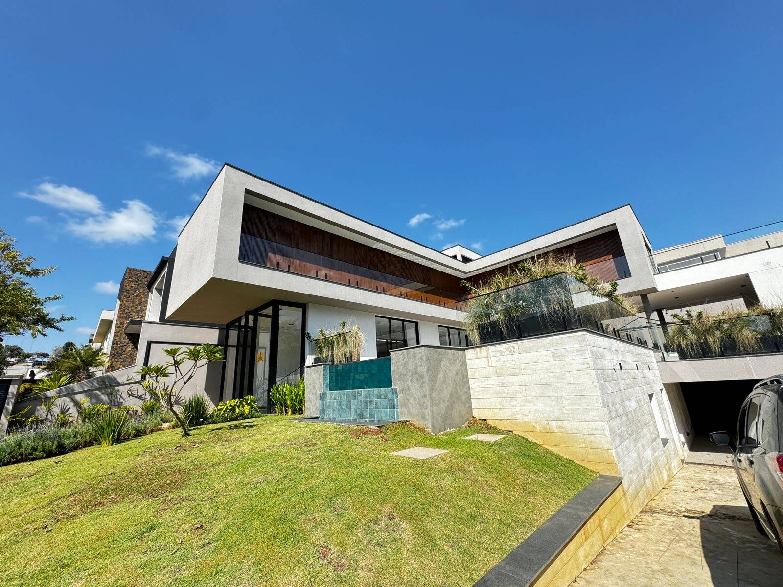 Casa nova Gênesis 2 - Alphaville SP - Venda.