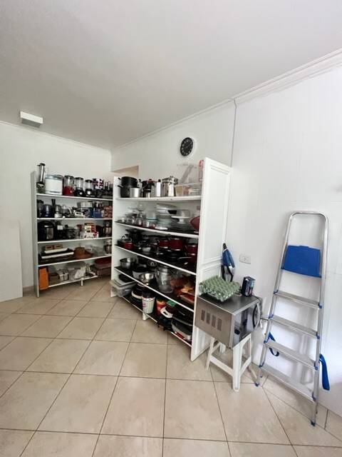 Casa no Tamboré 1 com 6 Suítes e Fundo para Ampla Área Verde Privativa