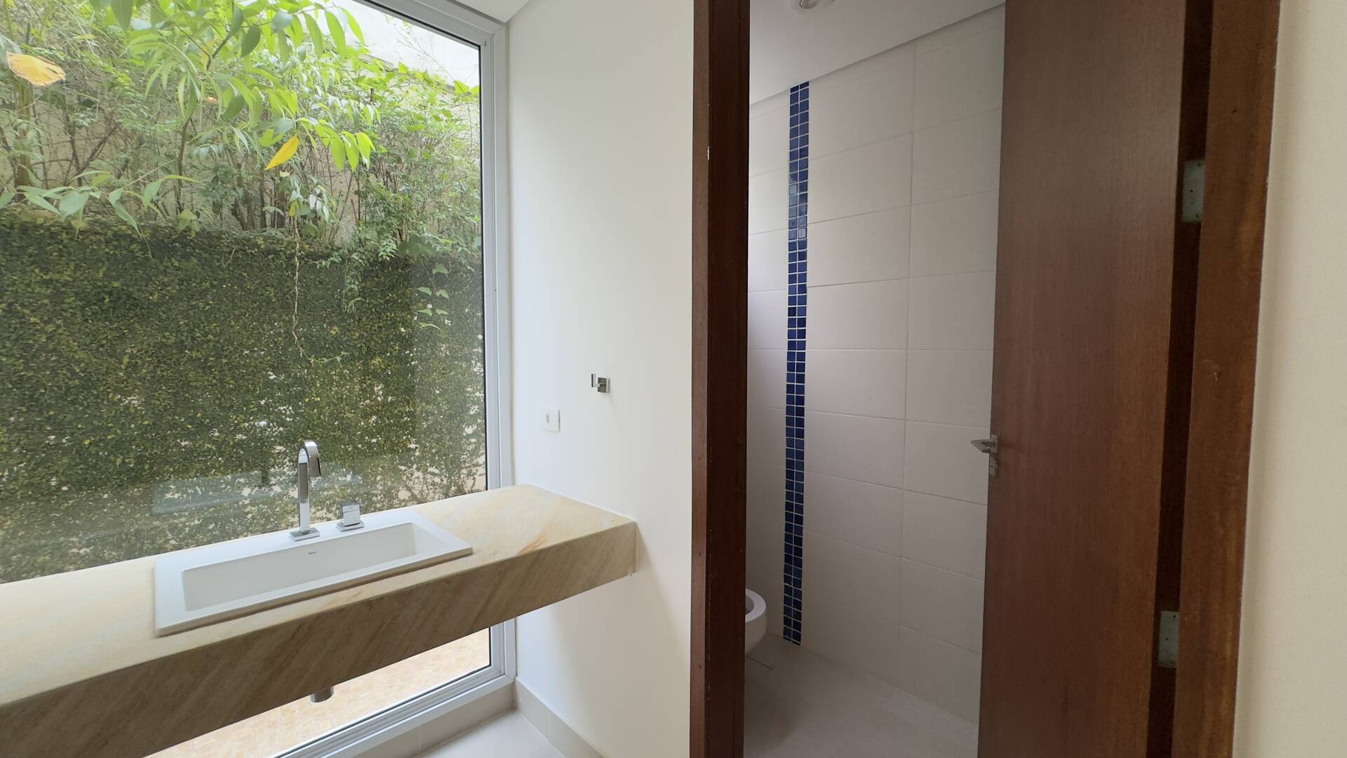 Casa contemporânea sustentável à venda residencial Melville | 4 suítes, elevador e automação