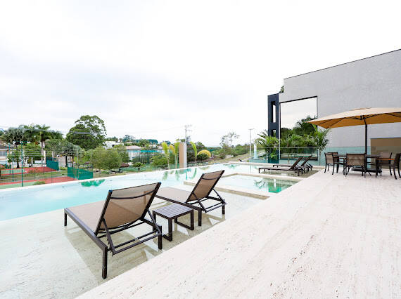 Casa à venda no Tamboré 2 com projeto Rodrigo Latorre e adega climatizada para 700 garrafas