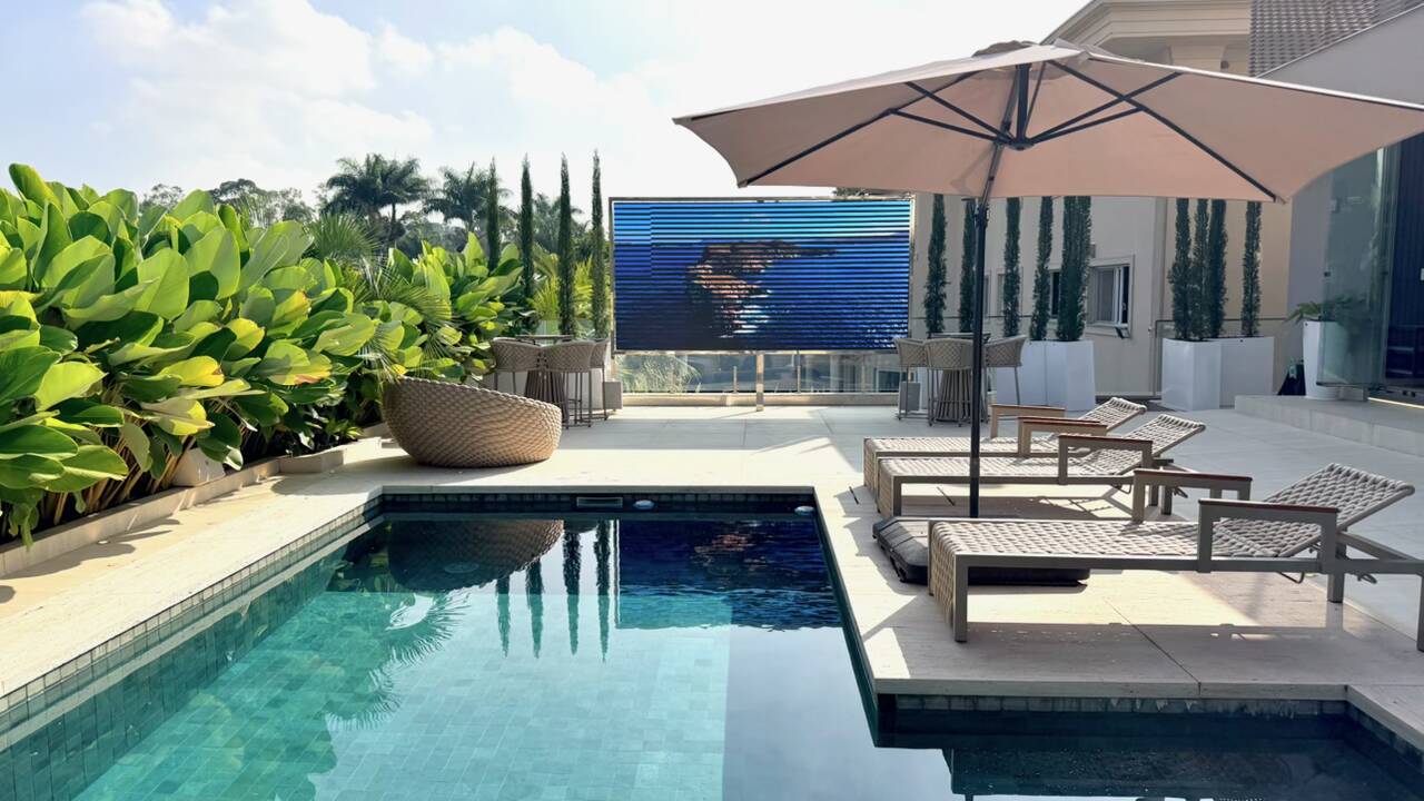 Casa à Venda no Tamboré 3 com 5 Suítes, Man Cave Exclusiva e Lazer Completo