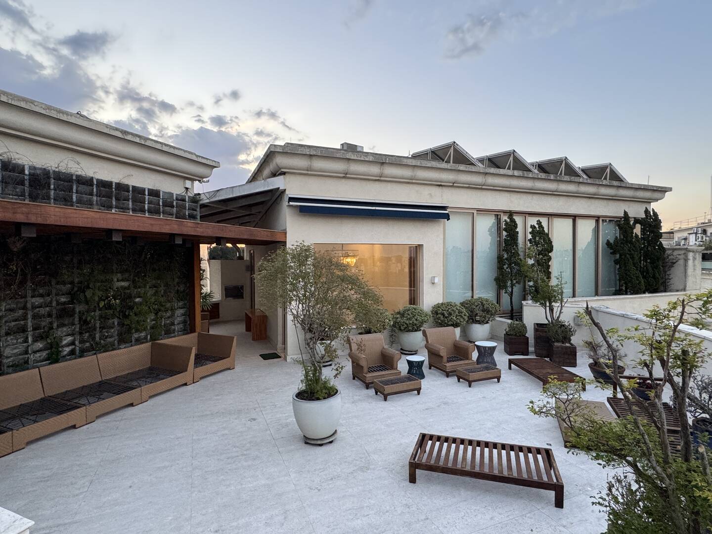Cobertura duplex à venda em São Paulo com 1.170 m², 4 suítes, piscina privativa e 10 vagas