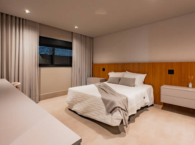 Casa à venda no Le Portier Nautic Residence com 5 suítes e acesso direto à represa