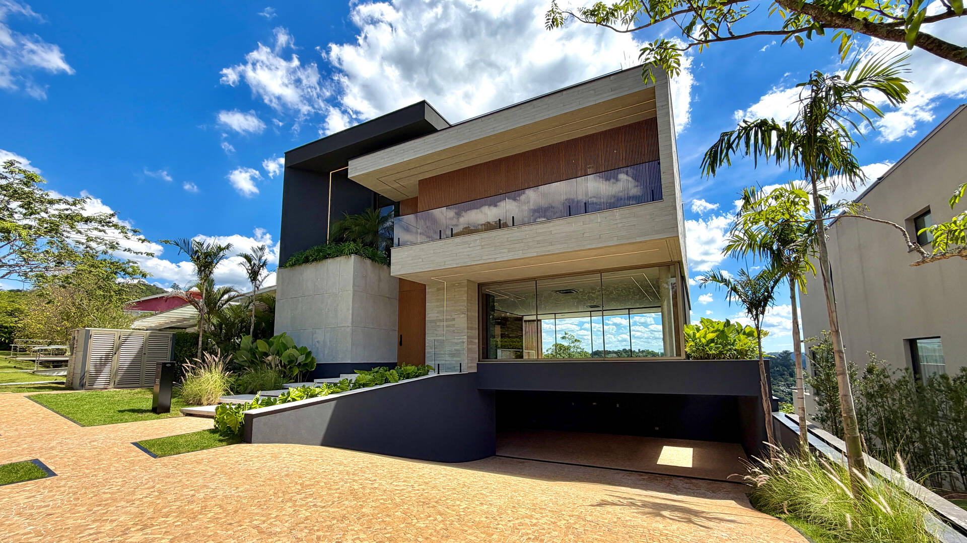 Casa com rooftop, elevador e vista permanente para a reserva à venda em Alphaville
