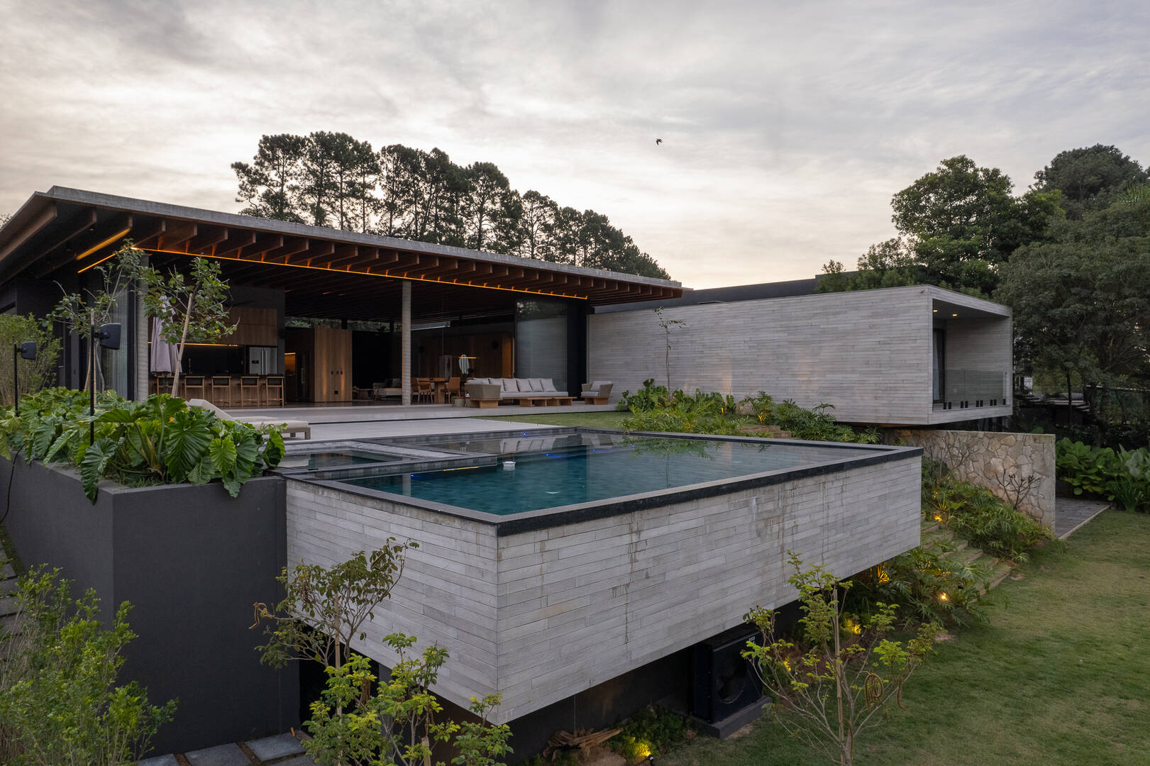 Casa térrea no Condomínio Haras Guancan