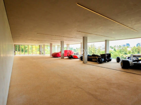 Casa com 6 suítes, vista panorâmica e arquitetura contemporânea no Tamboré 2