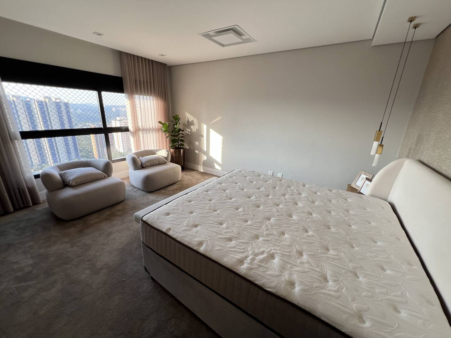 Apartamento à venda no Condomínio Oiapoque em Alphaville com 360 m², 4 suítes e 5 vagas