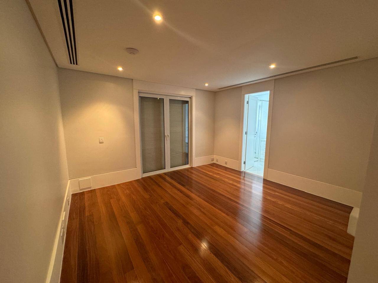 Casa à venda no Residencial Zero com projeto João Armentano e lazer completo
