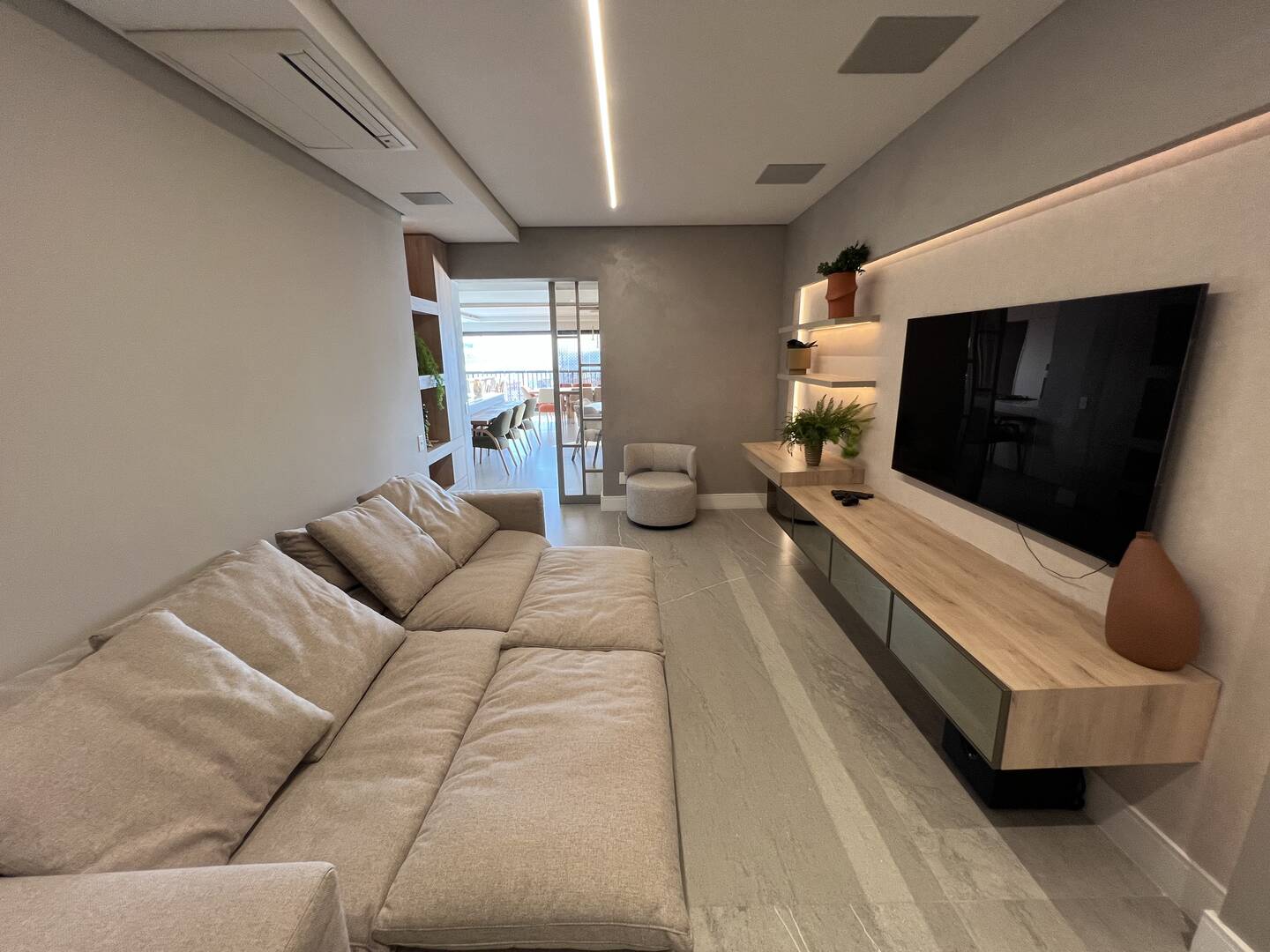 Apartamento à venda no Condomínio Oiapoque em Alphaville com 360 m², 4 suítes e 5 vagas