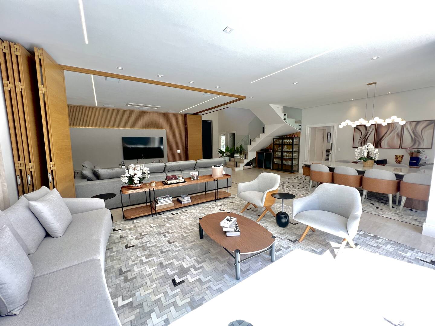 Casa Tamboré 10 mobiliada à venda em Alphaville | 4 suítes, automação e pronta para morar