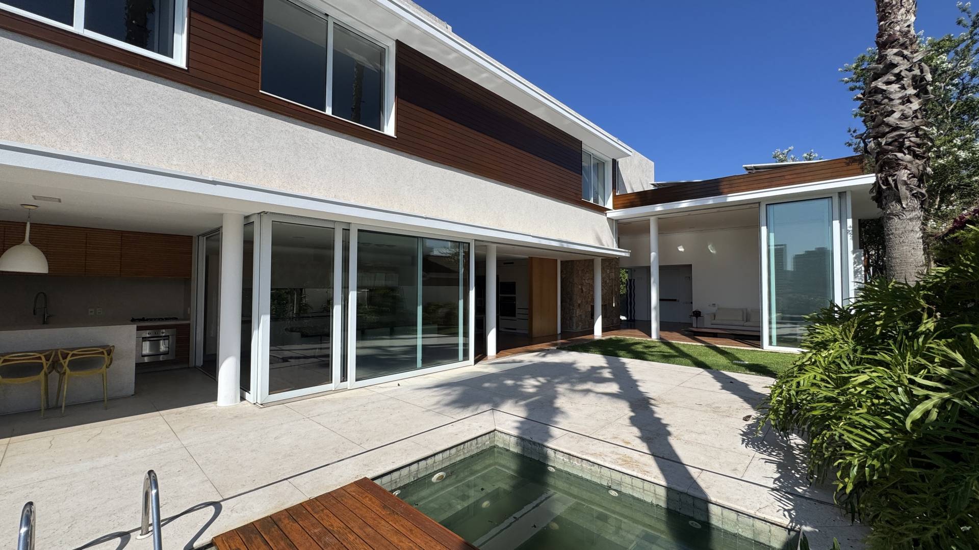 Casa mobiliada para aluguel - Oportunidade!