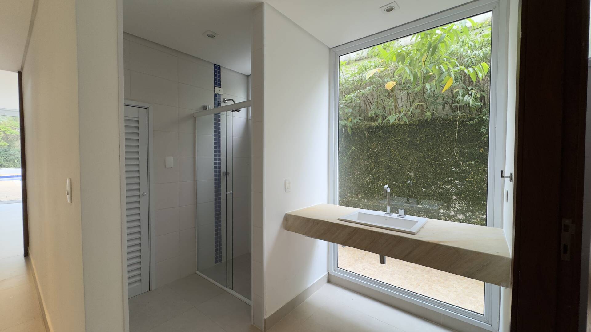 Casa contemporânea sustentável à venda residencial Melville | 4 suítes, elevador e automação