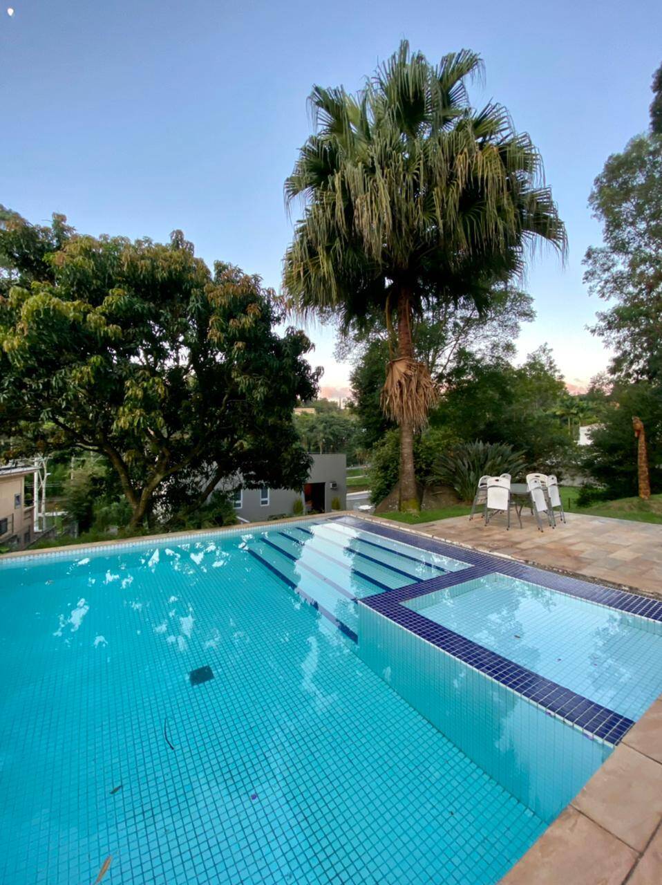 Casa Tamboré 1 - em frente ao lago