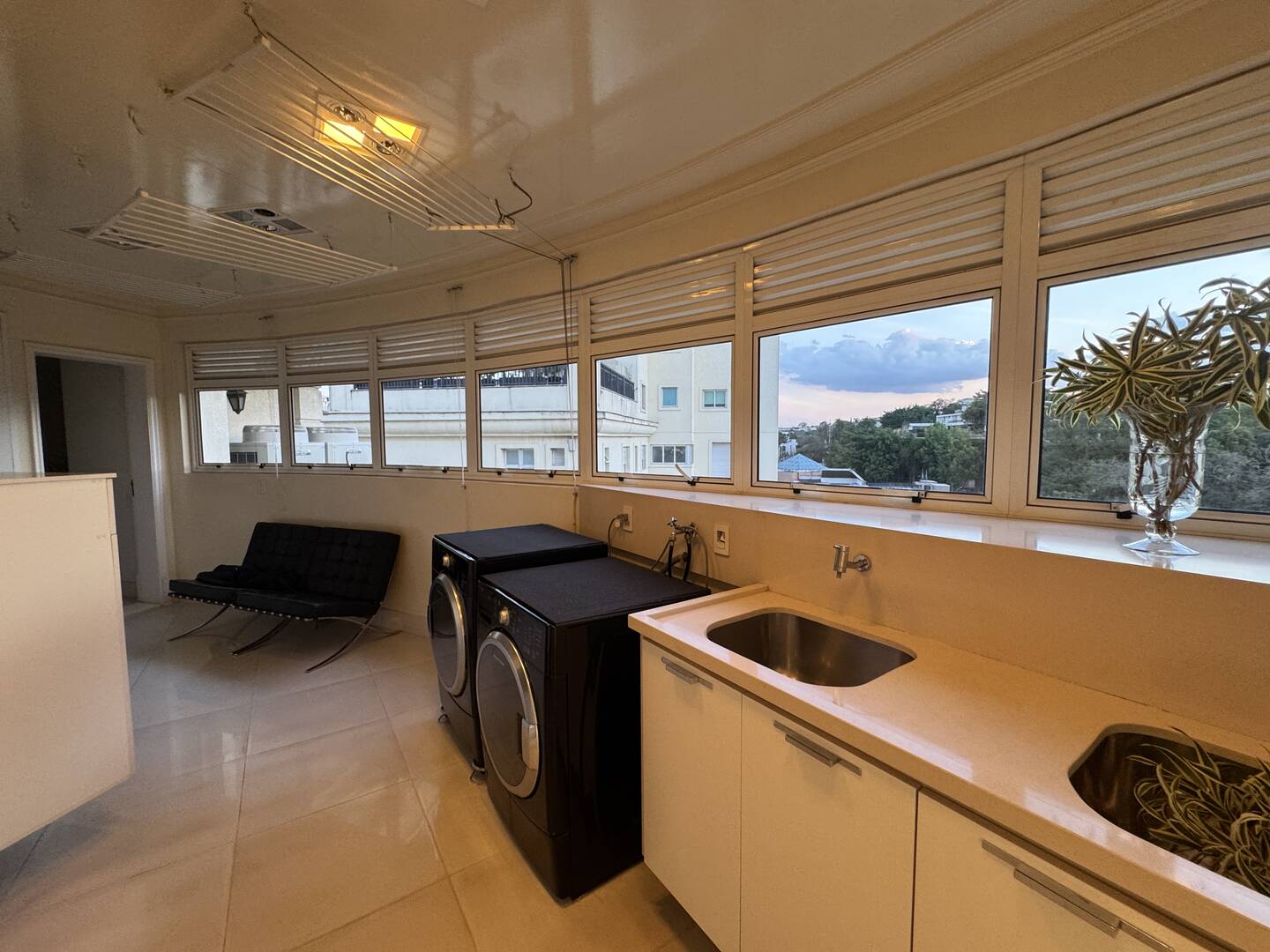 Cobertura duplex à venda em São Paulo com 1.170 m², 4 suítes, piscina privativa e 10 vagas