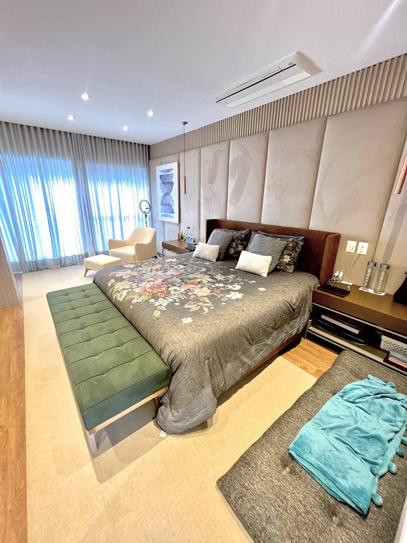 Casa Tamboré 10 mobiliada à venda em Alphaville | 4 suítes, automação e pronta para morar