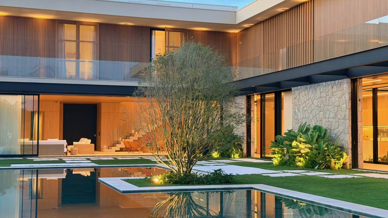 Casa com 7 suítes e vista permanente para o lago na Fazenda Boa Vista
