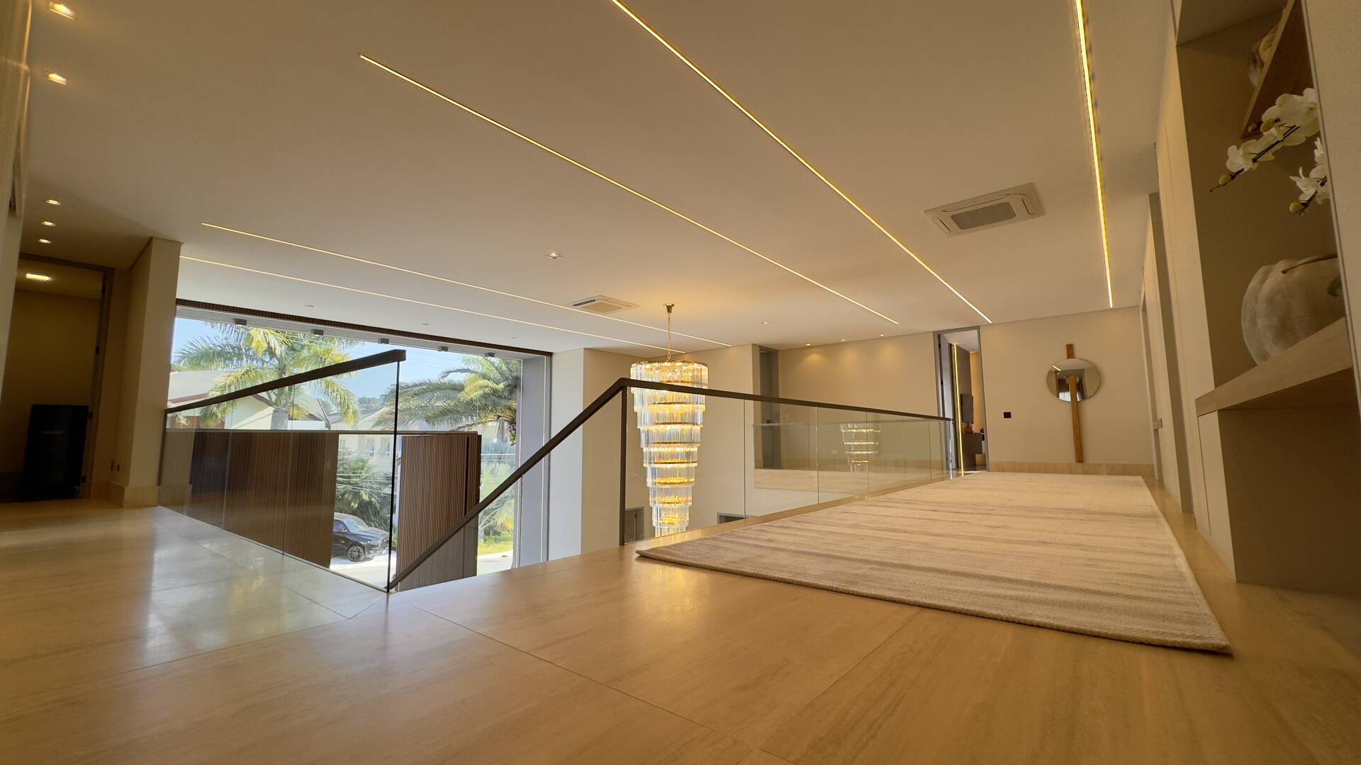 Casa à venda no Tamboré 2 com 1.800 m², 6 suítes e rooftop de 450 m²