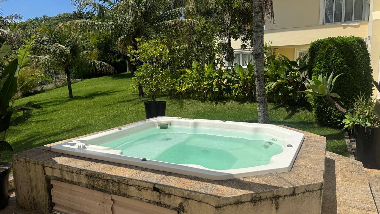 Casa com 5.700m² de terreno no Residencial Tamboré 1