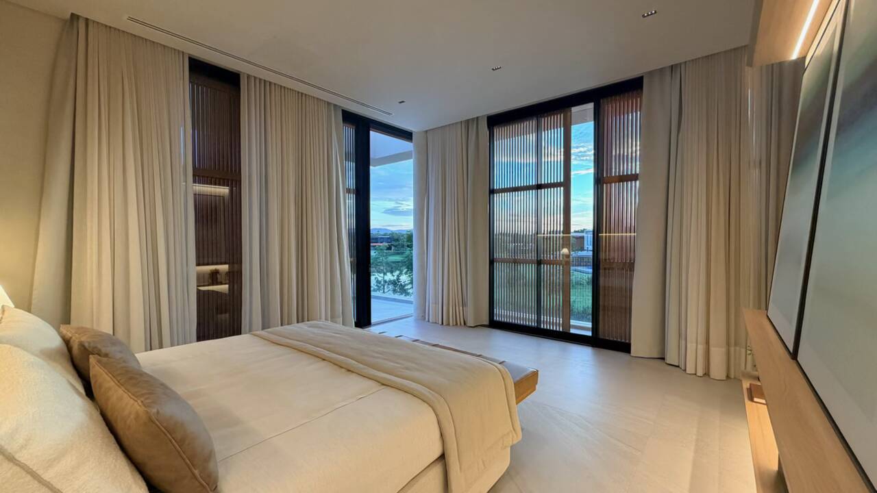 Casa com 7 suítes e vista permanente para o lago na Fazenda Boa Vista