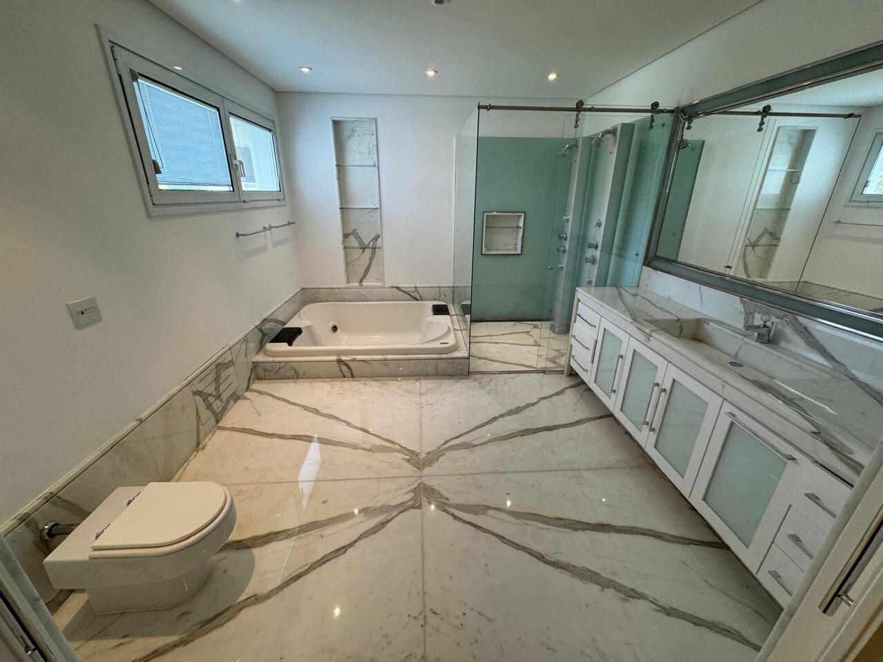 Casa à venda no Residencial Zero com projeto João Armentano e lazer completo