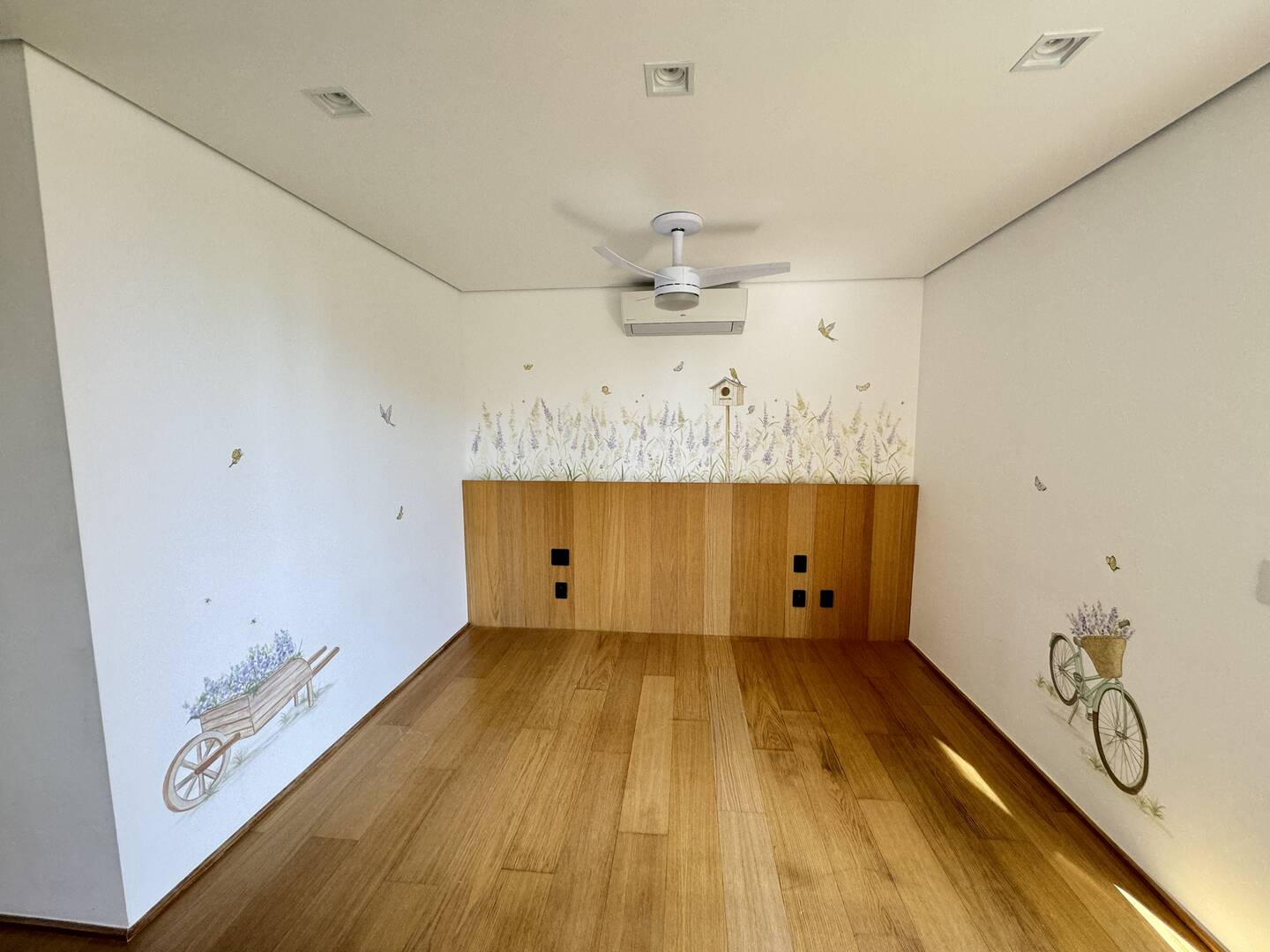 Casa contemporânea com 4 suítes, arquitetura autoral e área de lazer integrada