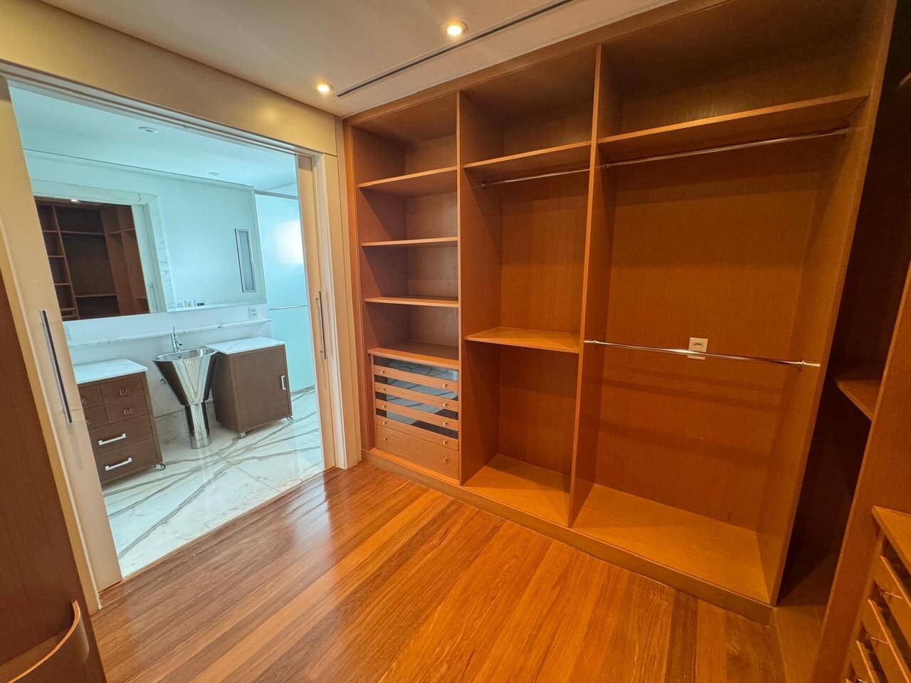 Casa à venda no Residencial Zero com projeto João Armentano e lazer completo