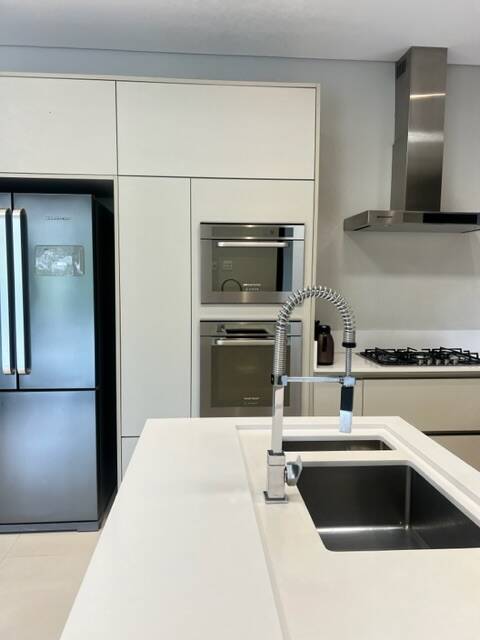 Casa esquina Villa Solaia - Alphaville São Paulo