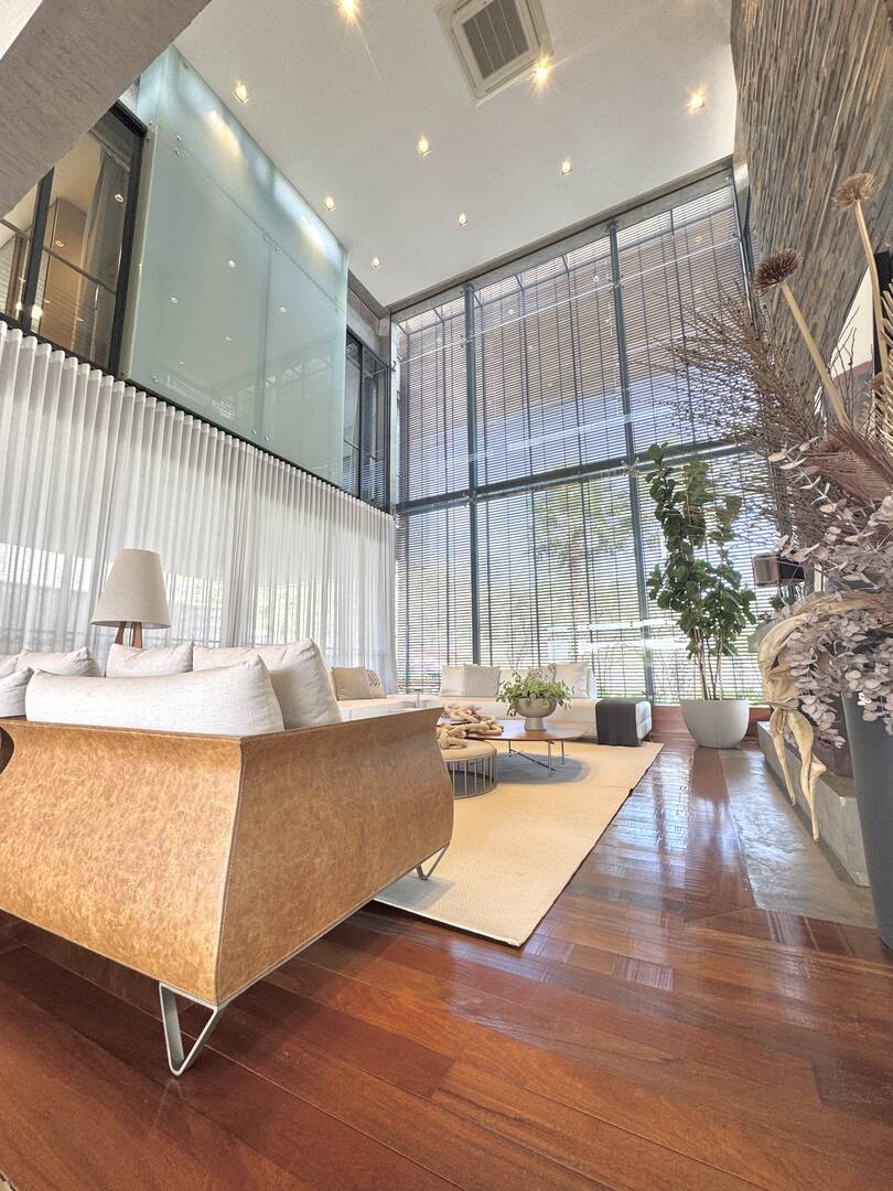 Casa Contemporânea à Venda no Alphaville Gênesis 1 com Vista Permanente para a