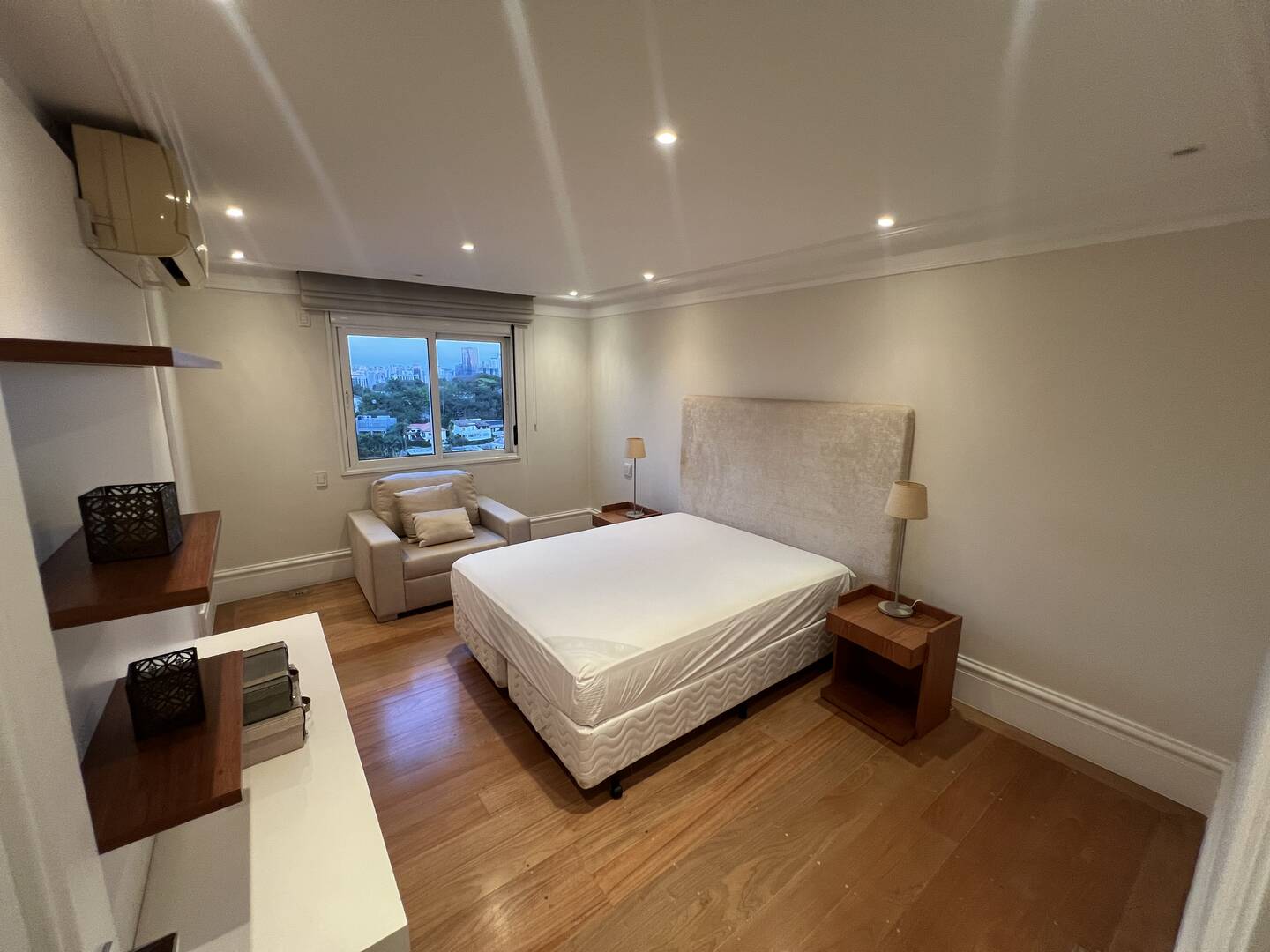 Cobertura duplex à venda em São Paulo com 1.170 m², 4 suítes, piscina privativa e 10 vagas
