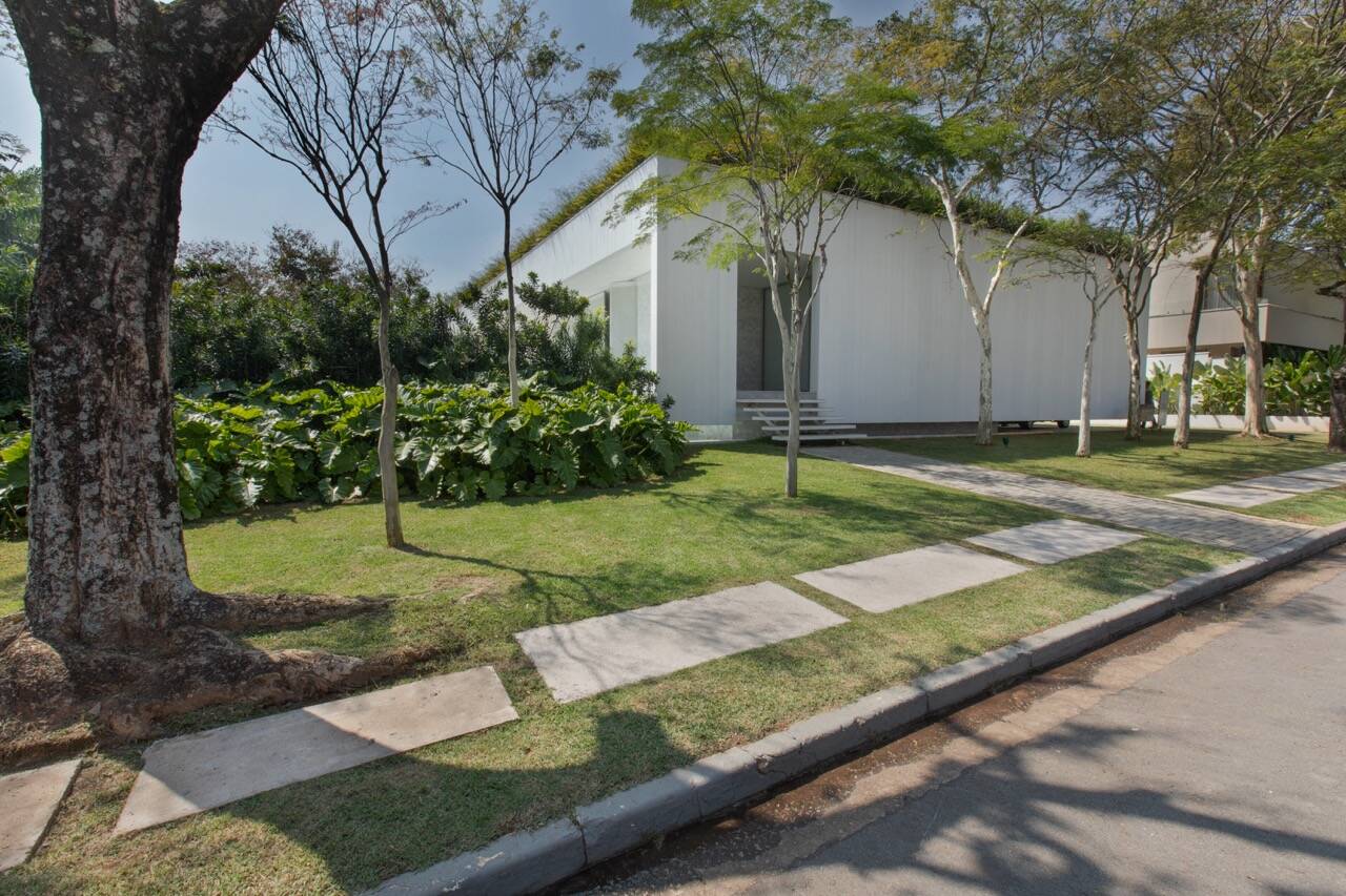 Casa Float à venda em Alphaville | Arquitetura de Sérgio Sampaio