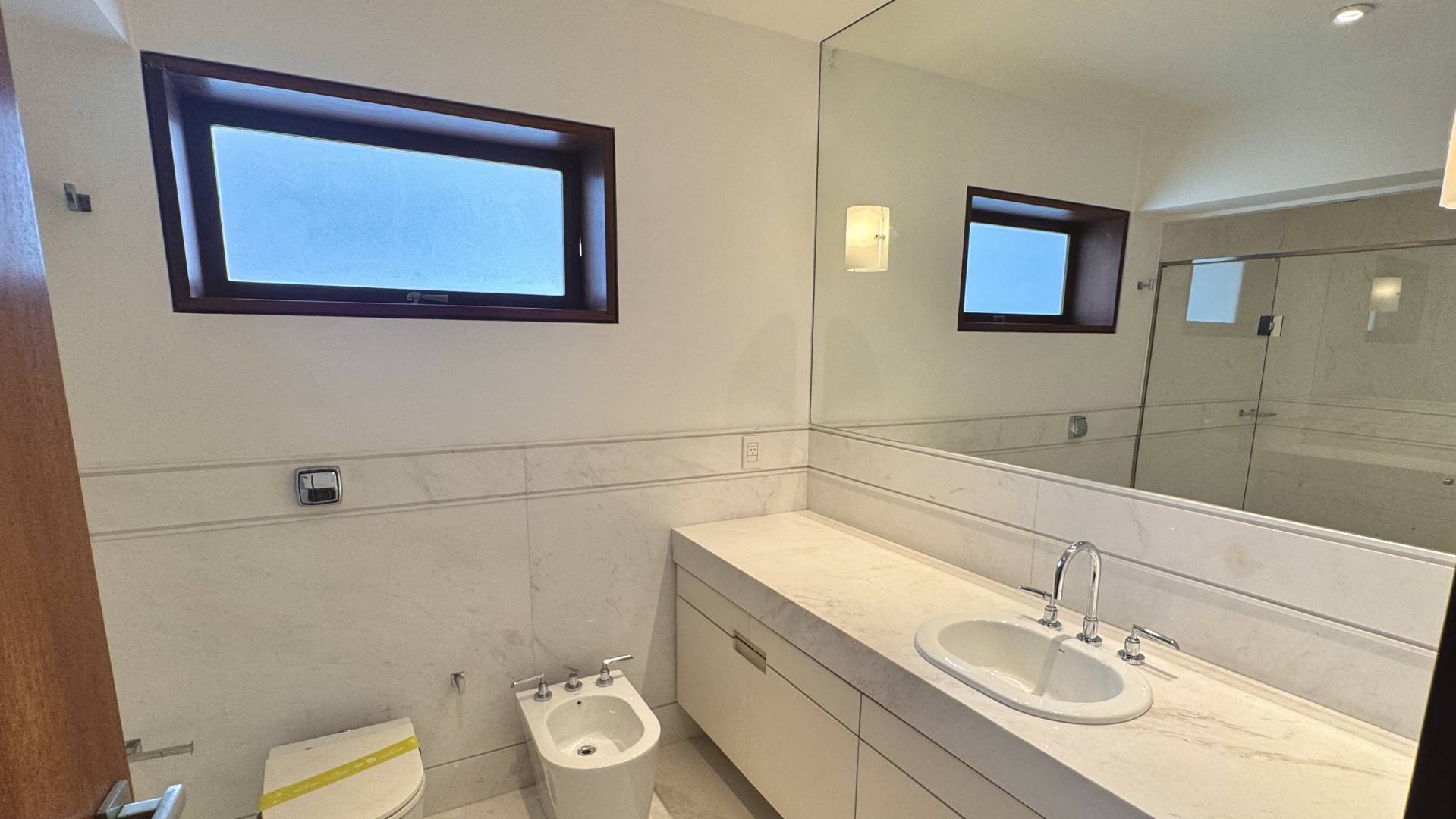 Casa com 6.300m² de terreno privativo - Residencial Tamboré 1