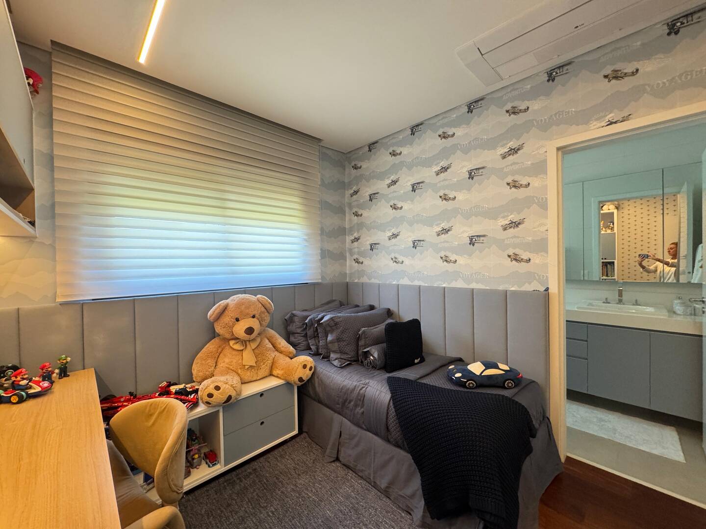 Apartamento mobiliado no ATRIA Alphaville com 3 suítes e automação completa