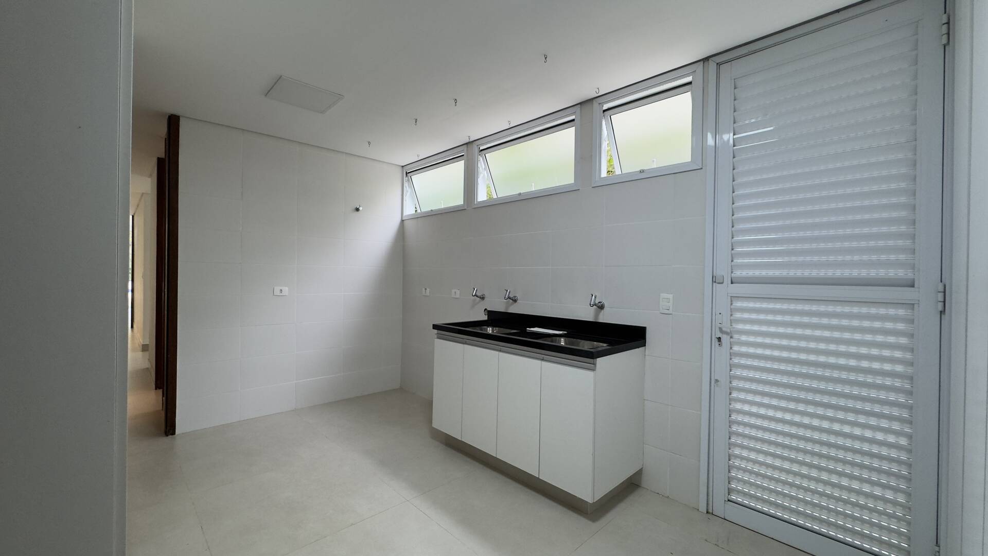 Casa contemporânea sustentável à venda residencial Melville | 4 suítes, elevador e automação