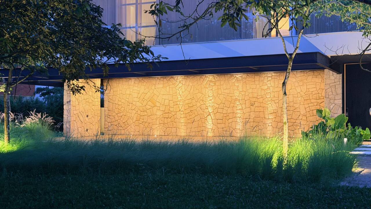 Casa com 7 suítes e vista permanente para o lago na Fazenda Boa Vista