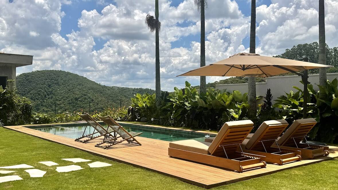 Casa térrea com vista permanente para a reserva à venda no Tamboré 10, Alphaville