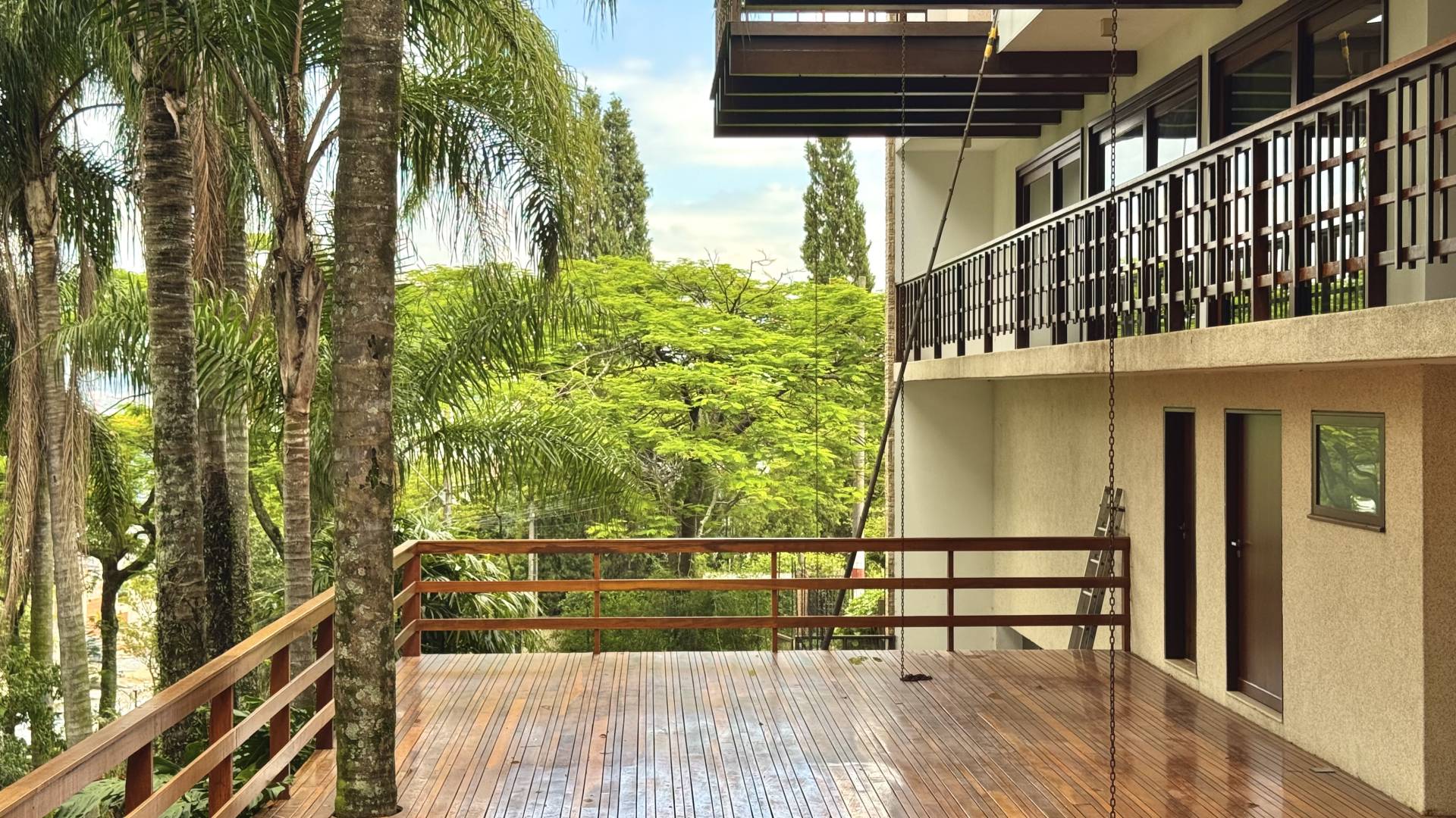 Casa com 6.300m² de terreno privativo - Residencial Tamboré 1
