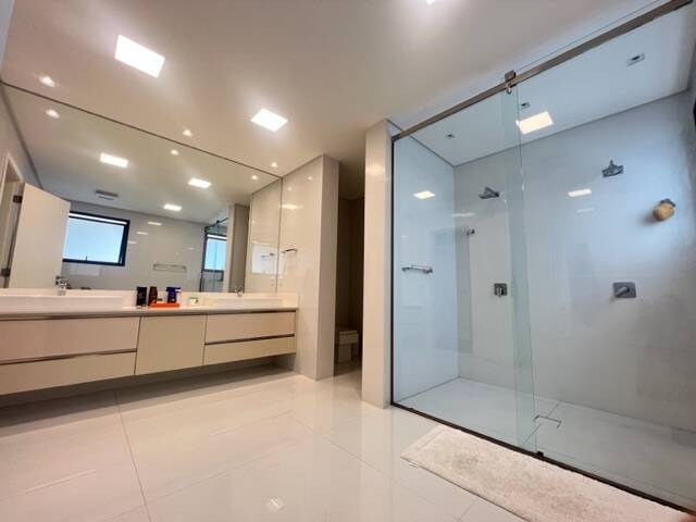 Casa esquina Villa Solaia - Alphaville São Paulo