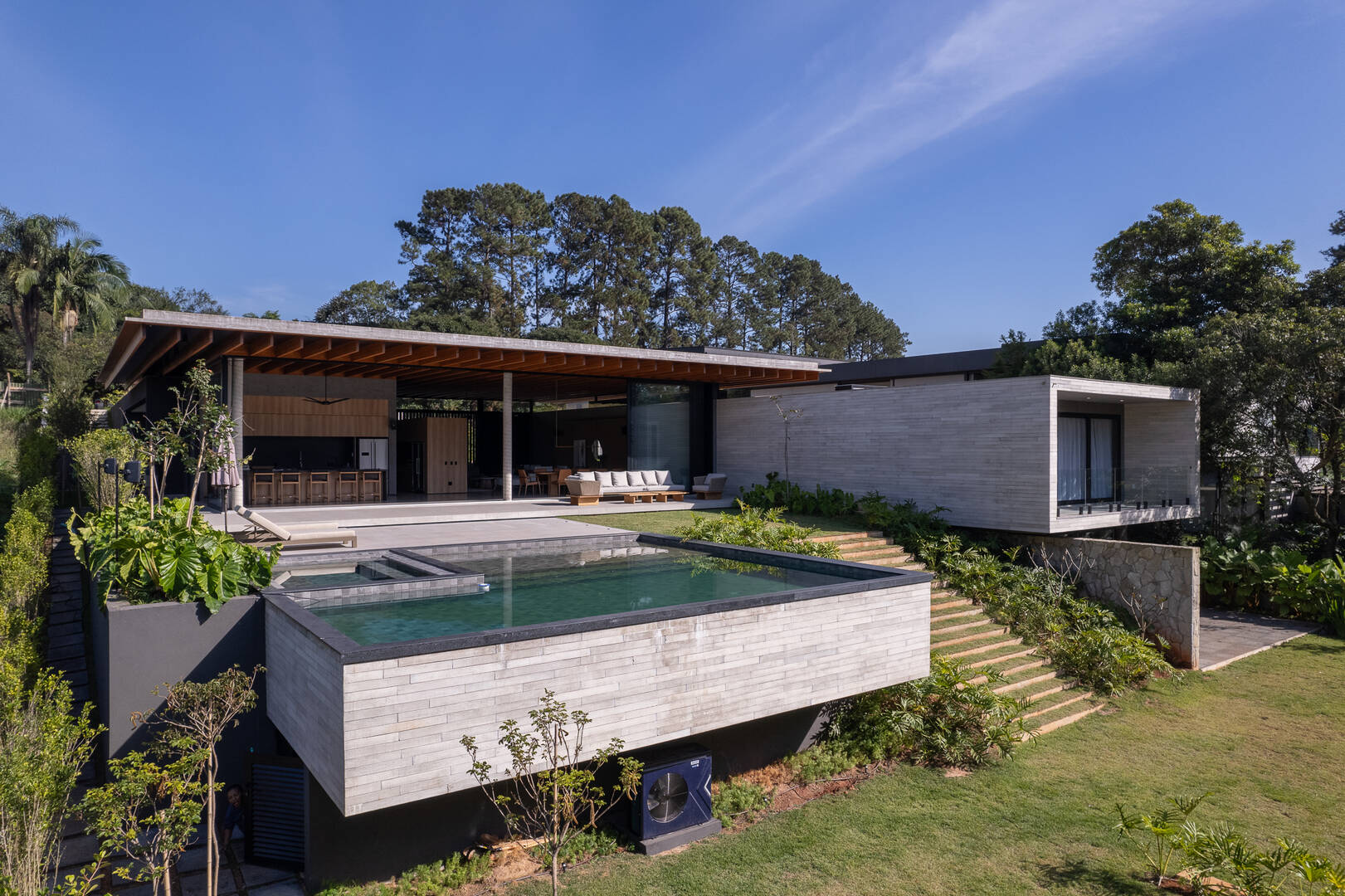 Casa térrea no Condomínio Haras Guancan