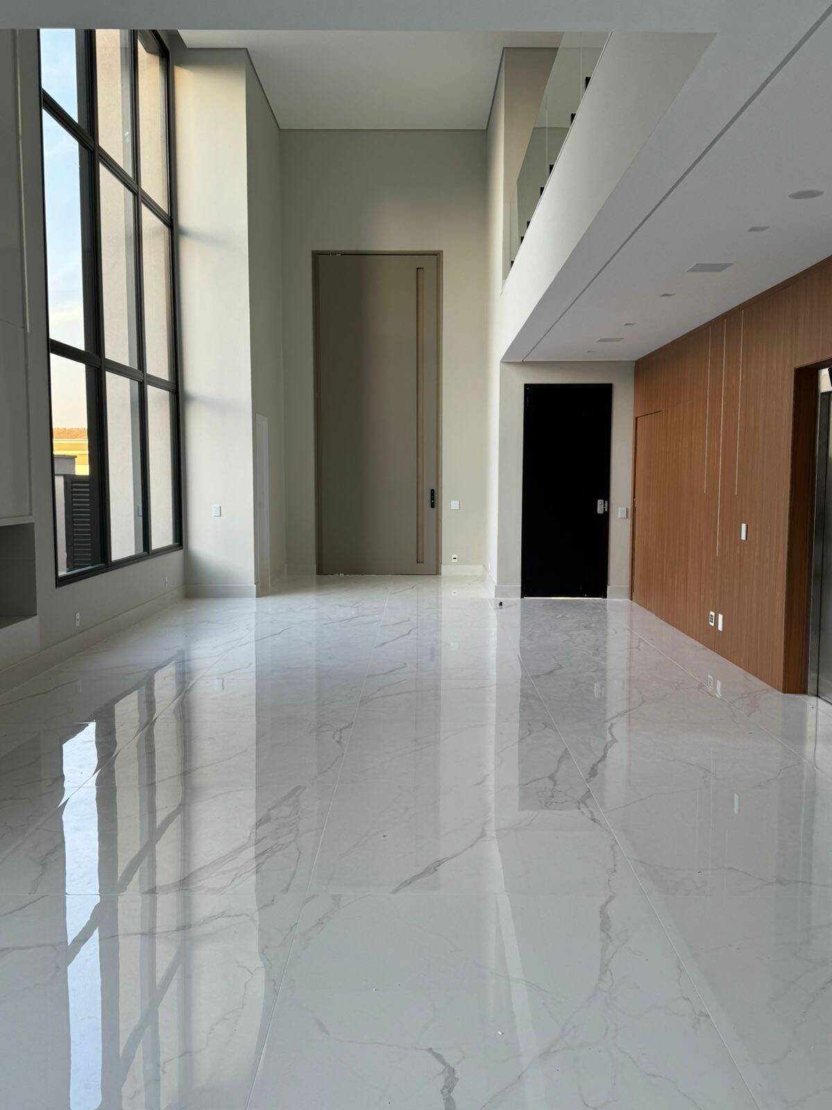 Casa à venda no Gênesis 2 com 4 suítes, elevador e fundos para a mata