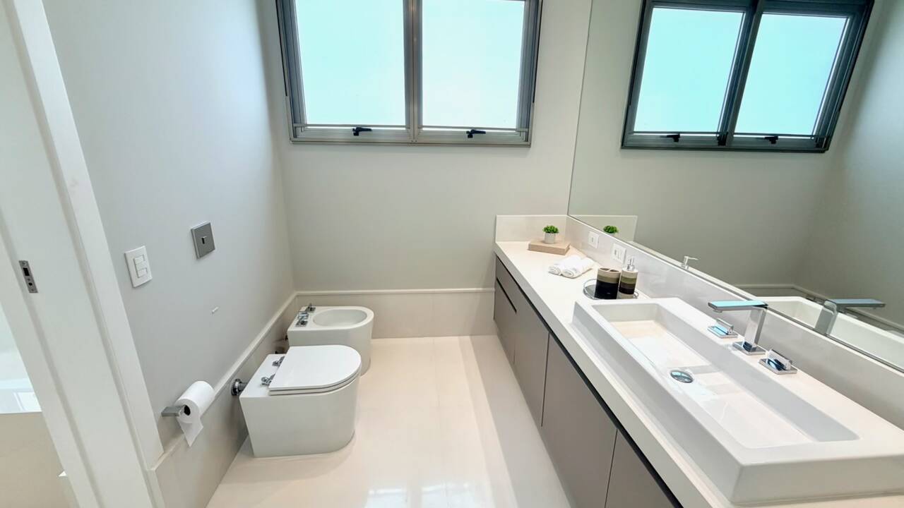 Casa à Venda no Tamboré 3 com 5 Suítes, Man Cave Exclusiva e Lazer Completo
