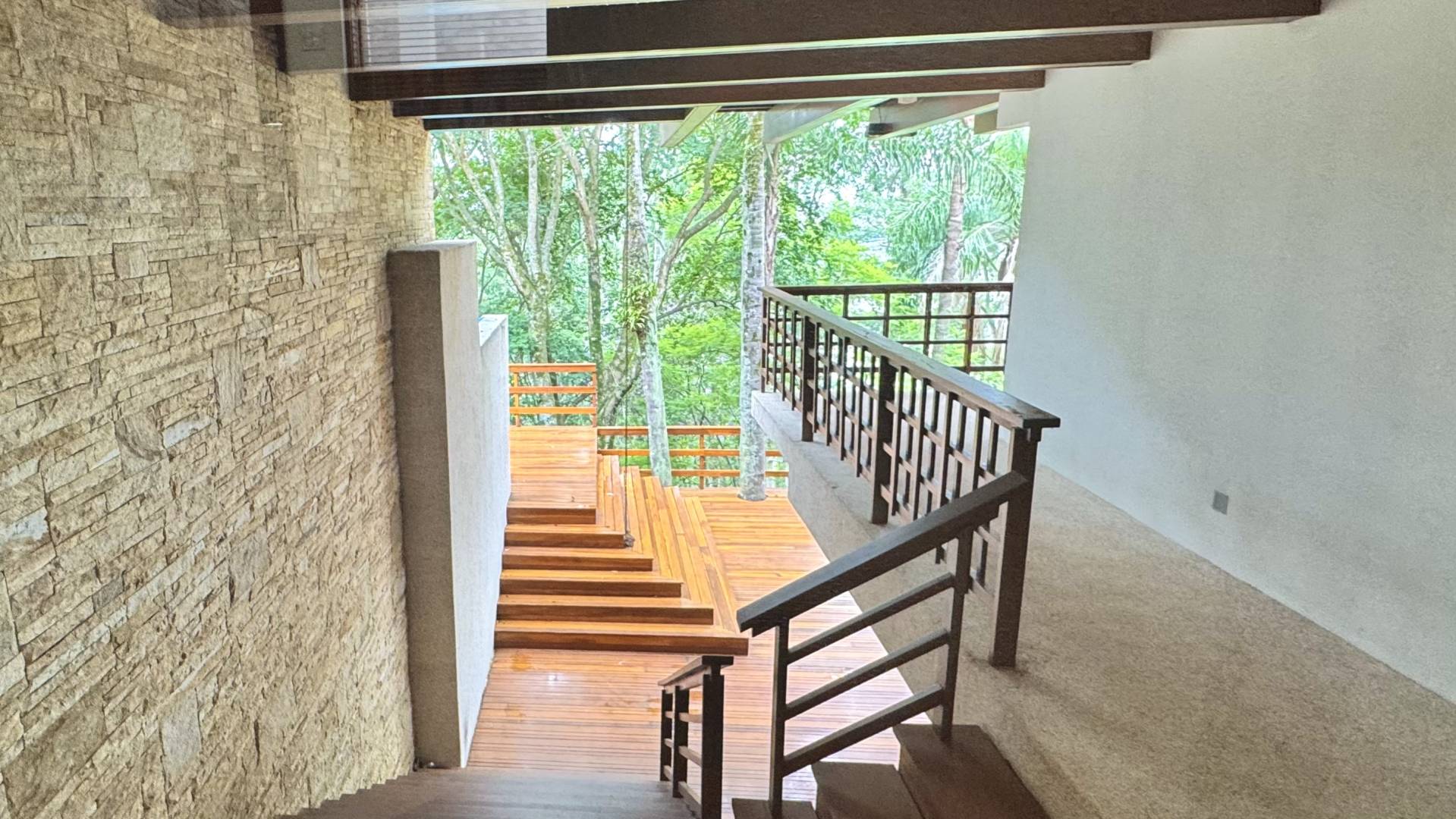 Casa com 6.300m² de terreno privativo - Residencial Tamboré 1