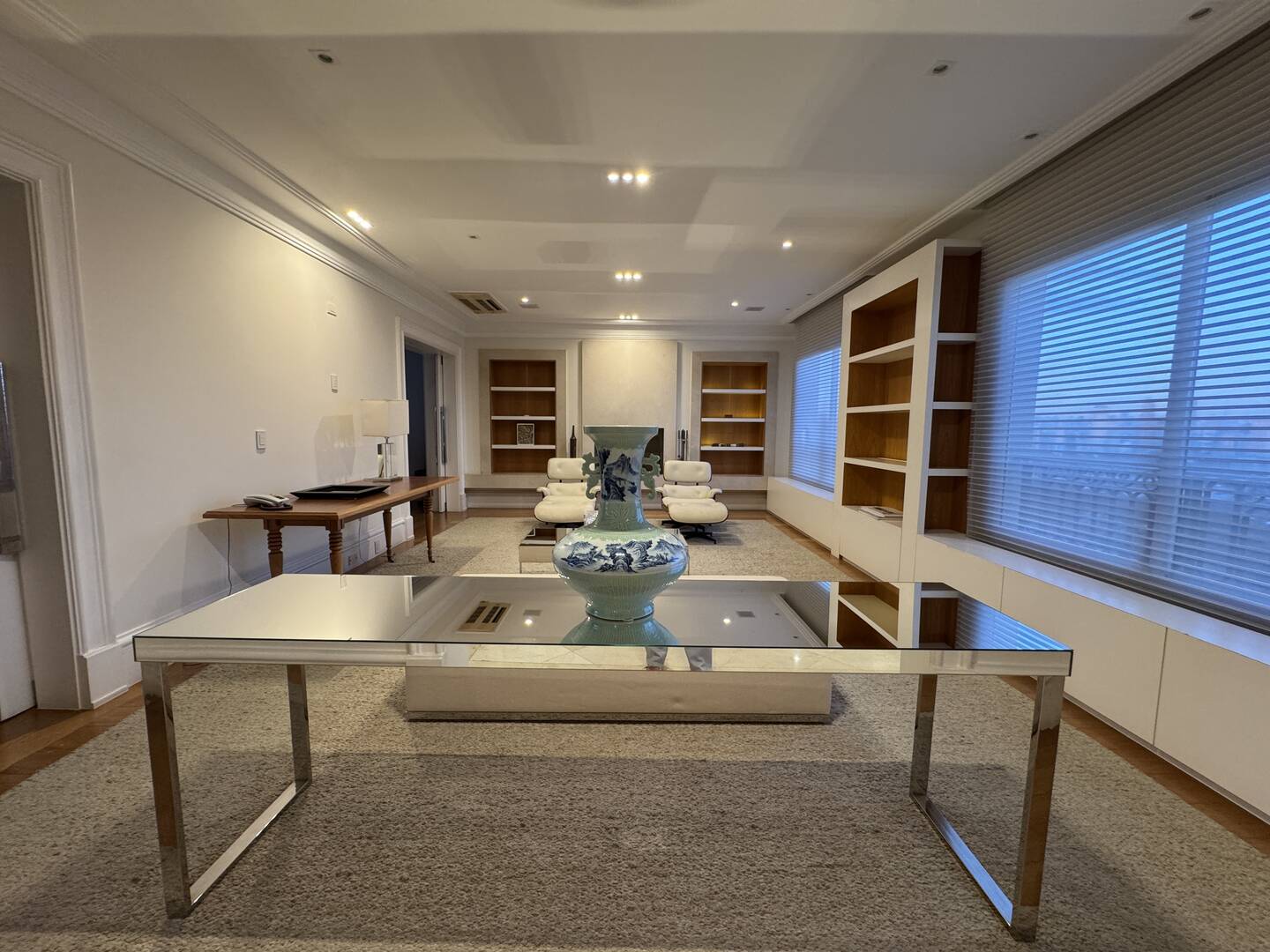 Cobertura duplex à venda em São Paulo com 1.170 m², 4 suítes, piscina privativa e 10 vagas