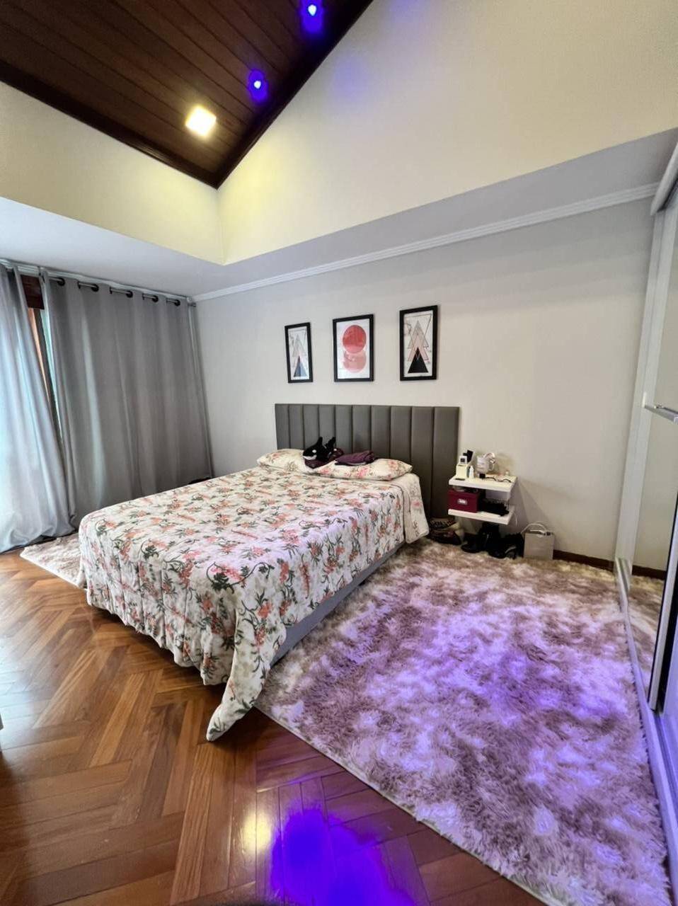 Casa semi-térrea com 3 suítes à venda no Tamboré 1