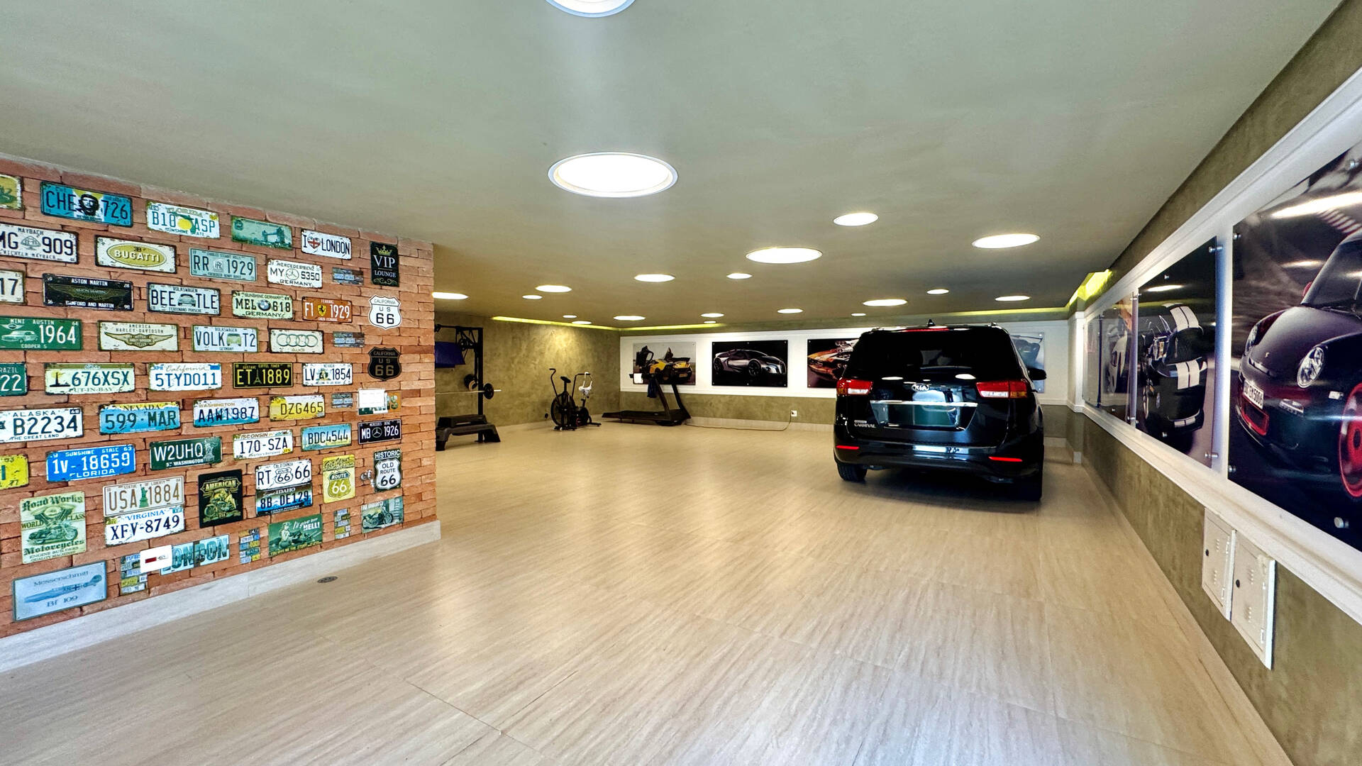 Casa Mobiliada com 4 Suítes, Cinema e Área Gourmet Completa em Alphaville