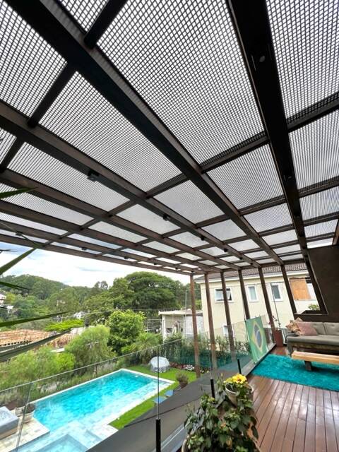 Casa Totalmente Reformada à Venda no Tamboré 1 | 5 Suítes e Ambientes Integrados