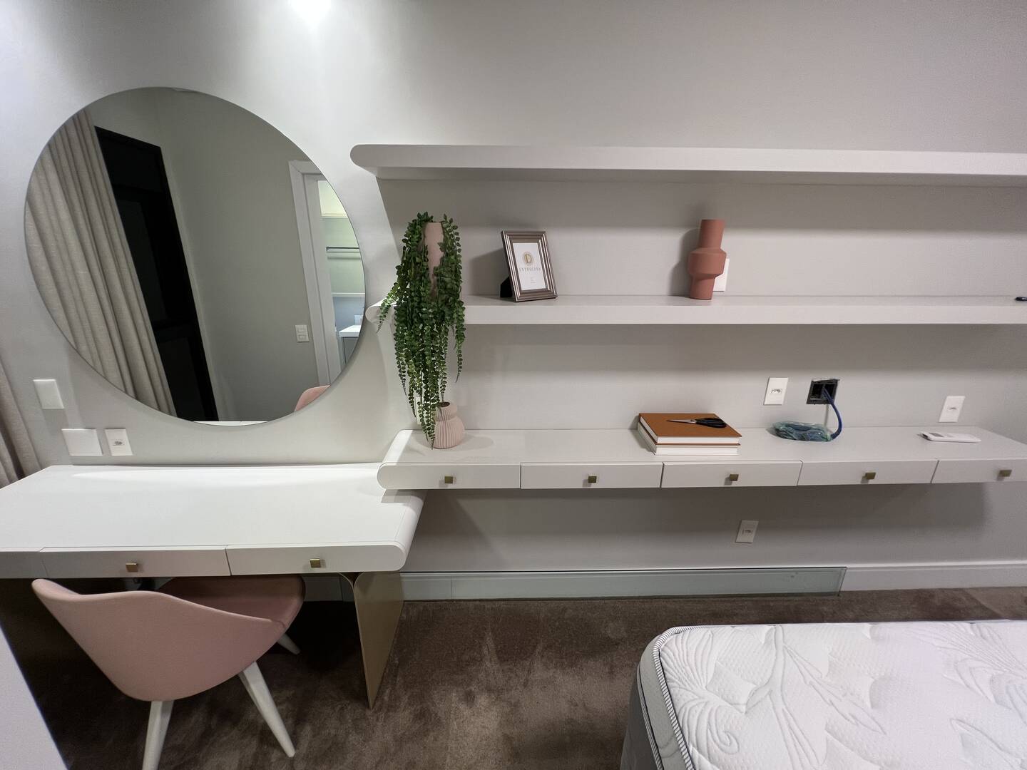 Apartamento à venda no Condomínio Oiapoque em Alphaville com 360 m², 4 suítes e 5 vagas