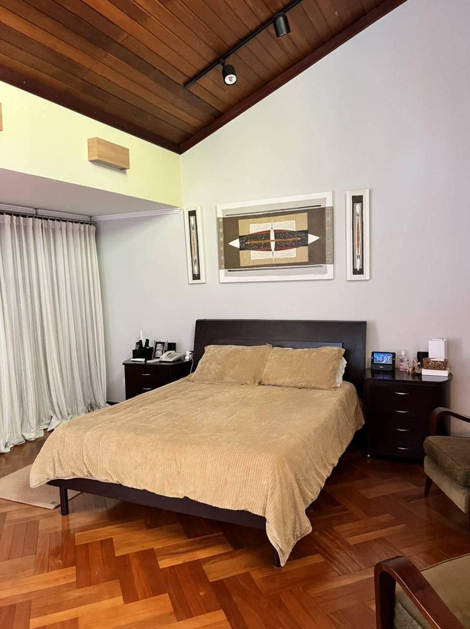 Casa semi-térrea com 3 suítes à venda no Tamboré 1